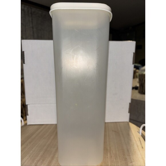 Buddeez Other - Vintage Buddeez Sandwich Size Bread Buddy Dispenser Container Cream/white LID